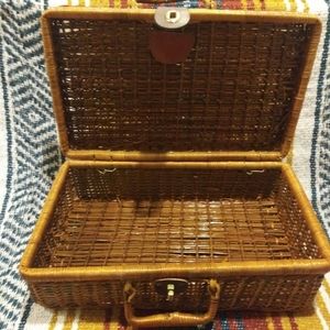 Wicker picnic basket with lock